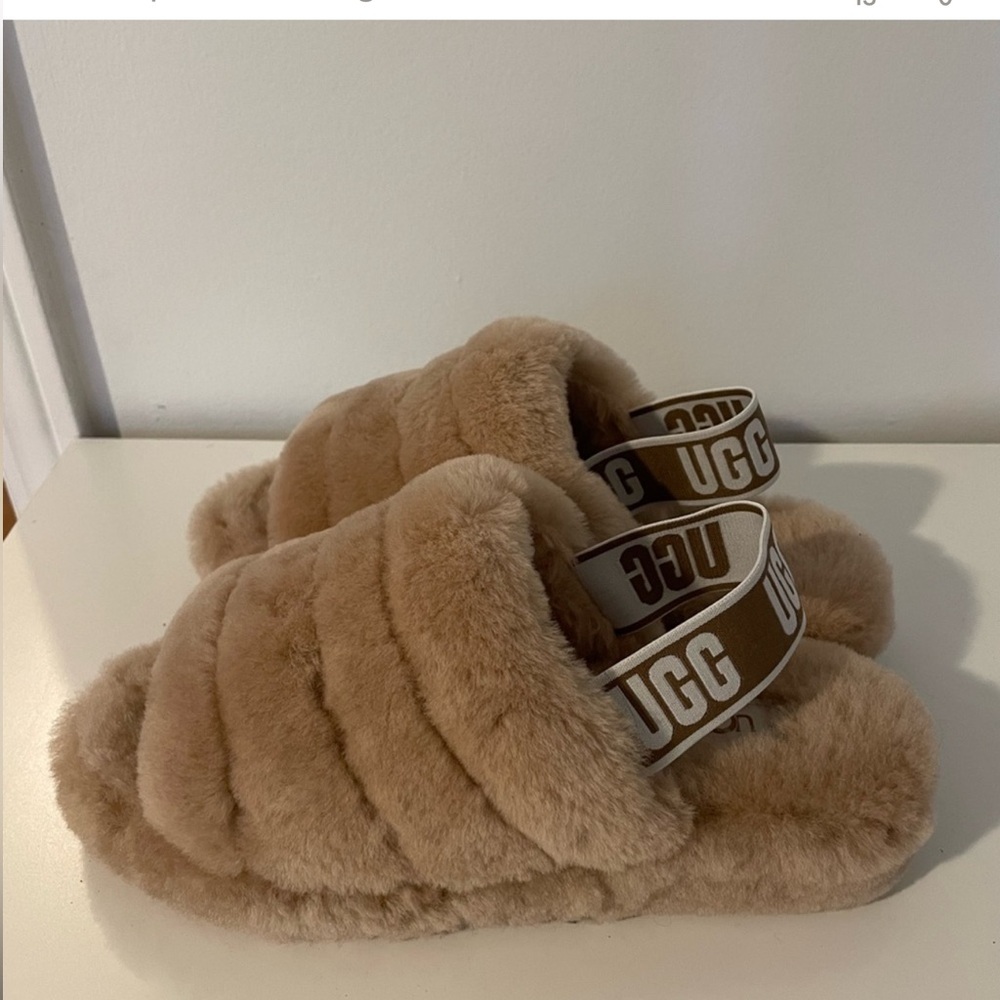 UGG women's fluff yeah slide